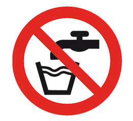 Prohibition sign, self-adhes., not drinking waterr, ISO 7010, Ø 100 mm