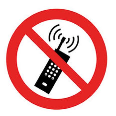 Prohibition sign, self-adhes., no mobile radio-telephone syst. Ø 200 mm